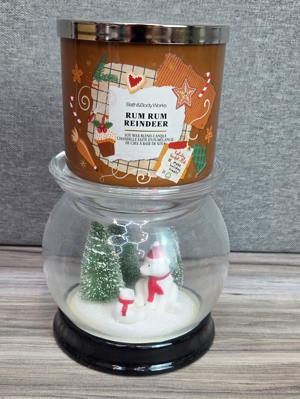 Bath & Body Works Polar Bear Globe 3-Wick Candle Holder
